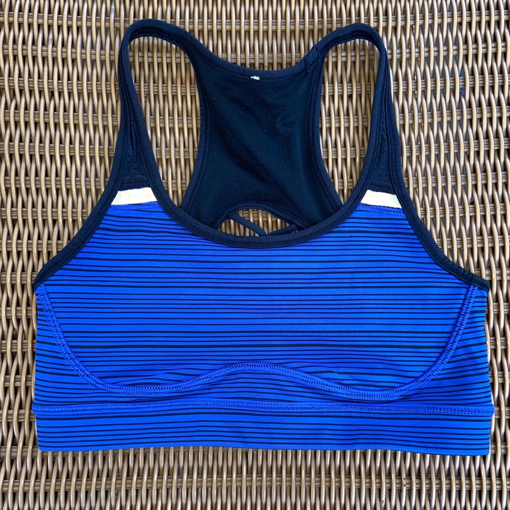 Lululemon sports bra